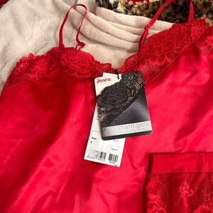 Fabulous red chemise and boy shorts from Italy!